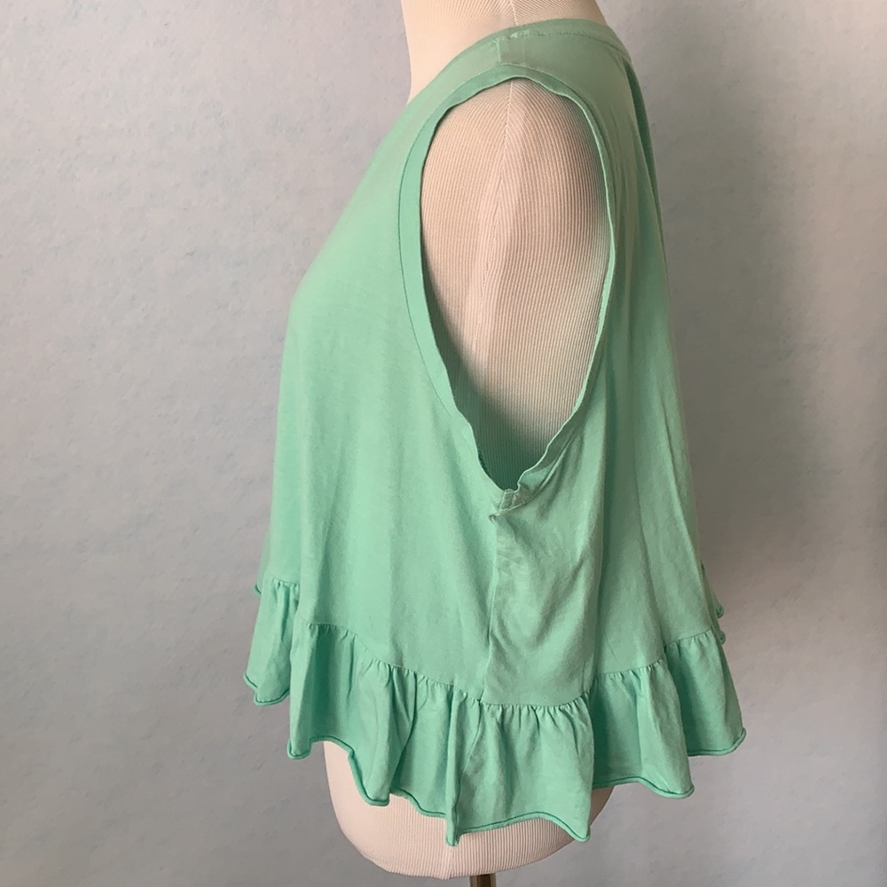 Mint Bottom Ruffled Crop Tank - Picture 4 of 9
